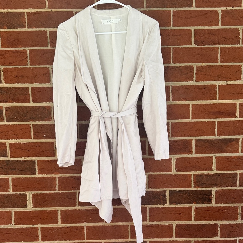 Astr Light Cream Trench Coat